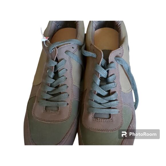 NWT! OTBT Armada Sneakers Sz. 10 main image 4